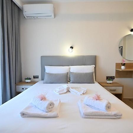 Armonia Luxury Suites Vrasná Buitenkant foto