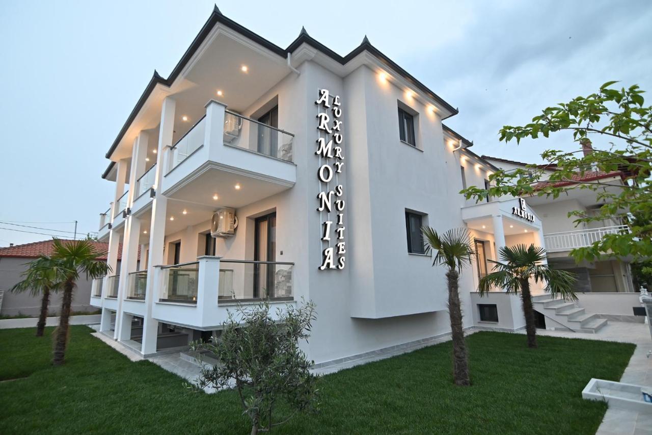 Armonia Luxury Suites Vrasná Buitenkant foto