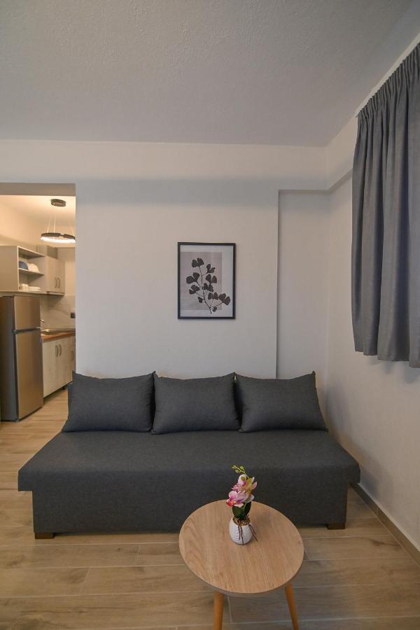 Armonia Luxury Suites Vrasná Buitenkant foto