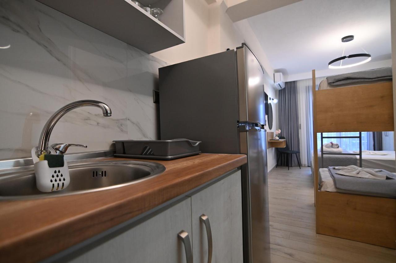 Armonia Luxury Suites Vrasná Buitenkant foto