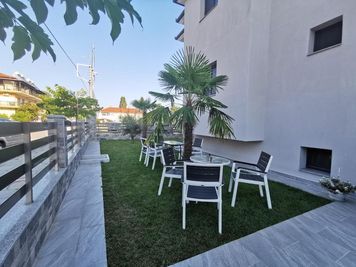 Armonia Luxury Suites Vrasná Buitenkant foto