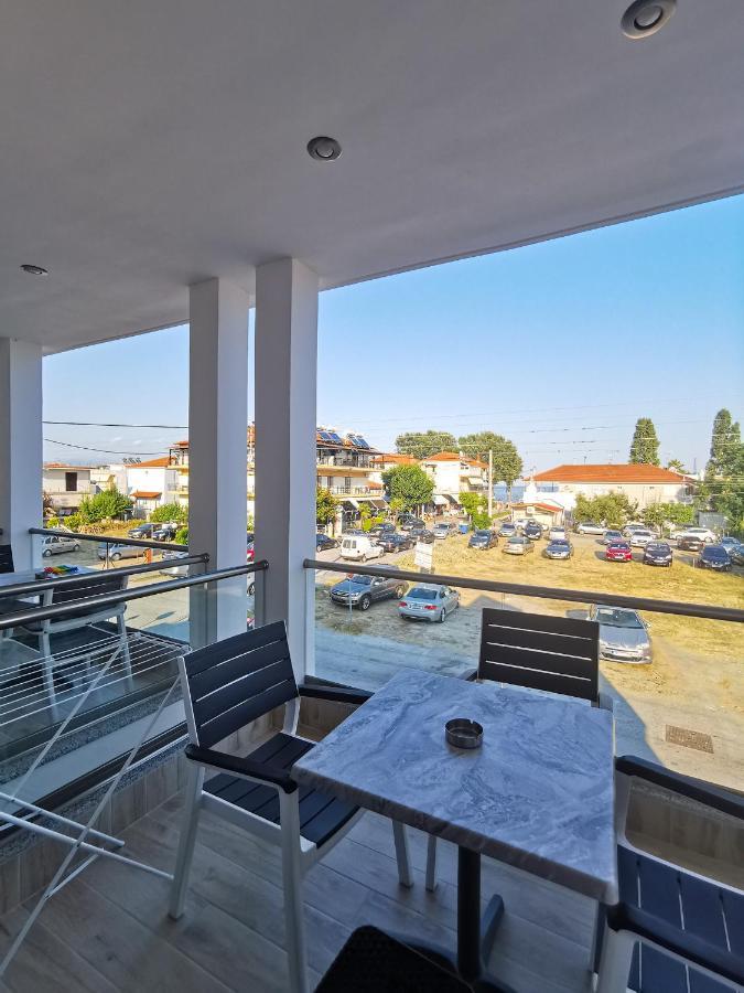 Armonia Luxury Suites Vrasná Buitenkant foto