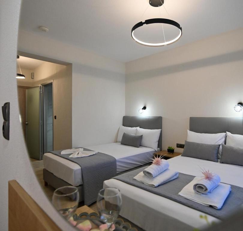 Armonia Luxury Suites Vrasná Buitenkant foto